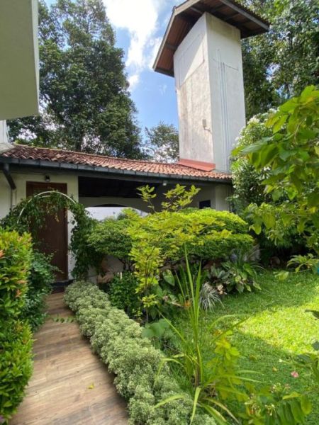 Exterior - Luxury 2-storey House For Sale In Battaramulla – PDH374