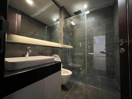 Bathroom - 7th Sense - 03 Bedroom Unfurnished Apartment for Sale in Colombo 07 (A1120)