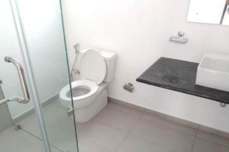 Bathroom - Newly Build 4 Story Apartment For Sale in Urban Gateway - EA30