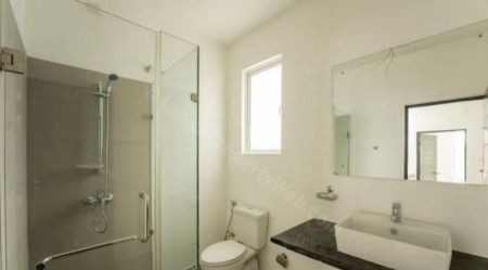 Bathroom - Newly Build 4 Story Apartment For Sale in Urban Gateway - EA30