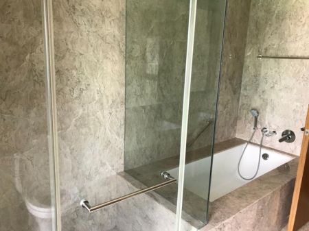 Bathroom - One Galle Face Apartment For Rent in Colombo 2 - EA225