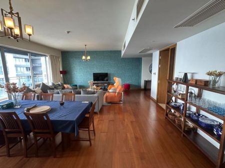 Dining room - One Galle Face Apartment For Rent in Colombo 2 - EA225