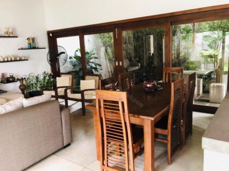 Living Room - 5 Bedroom House for Rent in Colombo 5, R4845