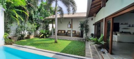 Exterior - 5 Bedroom House for Rent in Colombo 5, R4845