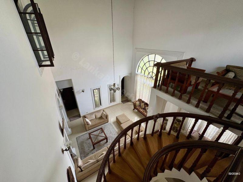 House for sale in Colombo 4
