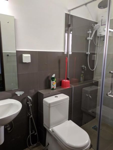 Bathroom - Canterbury Garden 3 Bedrooms Apartment For Rent in Piliyandala - EA859