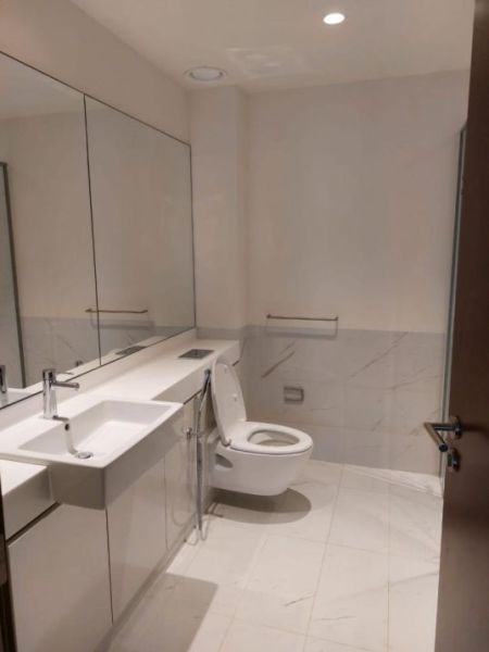 Bathroom - Brand New Cinnamon Life 2BR Apartment For Sale In Colombo 2 - EA874
