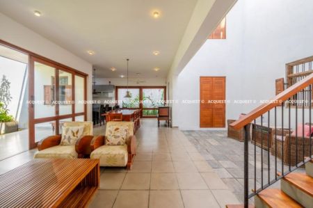 Living Room - House for Sale - Colombo 10 | LKR 190,000,000