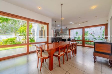 Dining room - House for Sale - Colombo 10 | LKR 190,000,000
