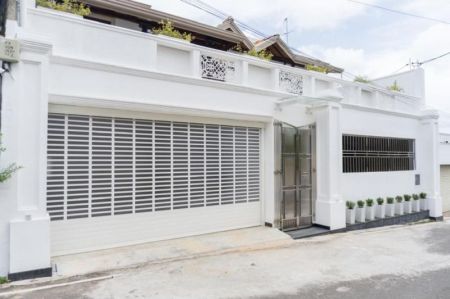 Exterior - Kotte Beddegana, Luxury House on 17 Perches of Land for Sale