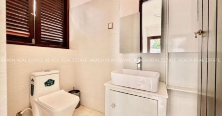 Bathroom - Luxury House for Rent in Thalawathugoda 