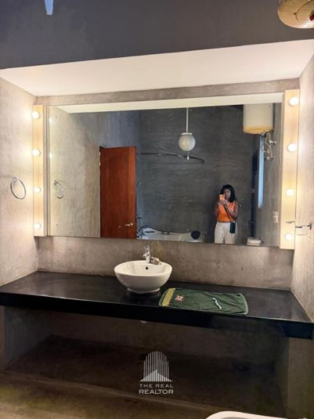Bathroom - Fully Furnished Luxury House for Sale at Subothipura Mawatha, Battaramulla (HSSH111)