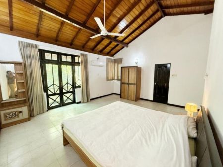 Bedroom - Prime Location | Rosmead Place, Colombo 07 (5 BR + Large House with 5 + Parking)