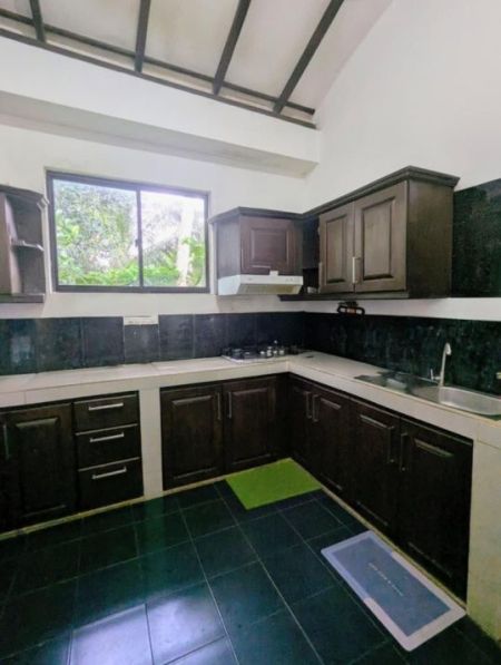 Kitchen - Spacious House for Sale - Homagama | LKR 40,000,000 (EM653)