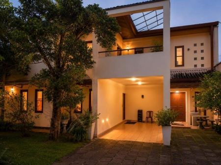 Exterior - Spacious Two-Storied House for Sale in Ethul Kotte.