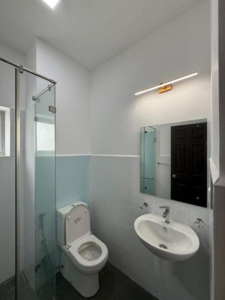 Bathroom - 2BR Apartment for Rent in Negombo | LKR 140,000