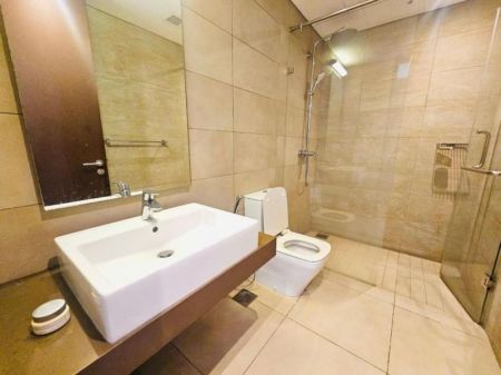 Bathroom - 2 Bedroom Apartment for Rent in Luna Tower