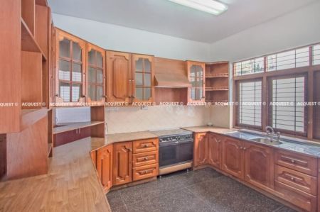 Kitchen - House for Rent - Colombo 07 | LKR 1,200,000