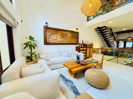Living Room - (SE1681)🏡✨ Luxury 3-Storey House with Basement & Pool – Kotte, Abuldeniya Junction, Thalapathpitiya 🌟