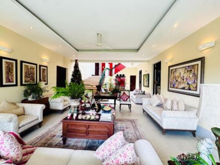 Living Room - (SE1650)🏡 Luxury Spacious 6BR / 5BA House for Sale – Colombathanthri MW, Ethul Kotte ✨