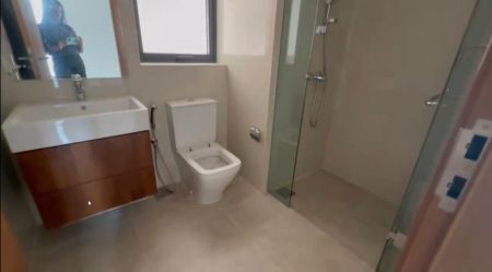 Bathroom - Capitol Twin Peak 3BR Apartment For Sale in Colombo 2 - EA910