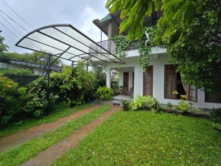Exterior - 3 Bedroom House for Sale - Mount Lavinia | LKR 70,000,000 (EM656)