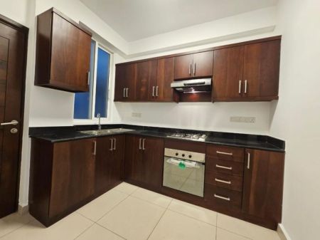 Kitchen - Brand New Beach Apartment for Rent at Bambalapitiya, Colombo 04 / LKR 260,000 per month (EM018NV)