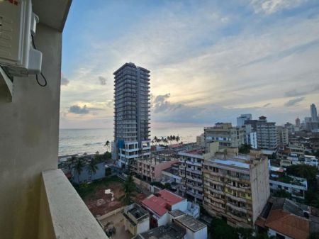 Exterior - Brand New Beach Apartment for Rent at Bambalapitiya, Colombo 04 / LKR 260,000 per month (EM018NV)