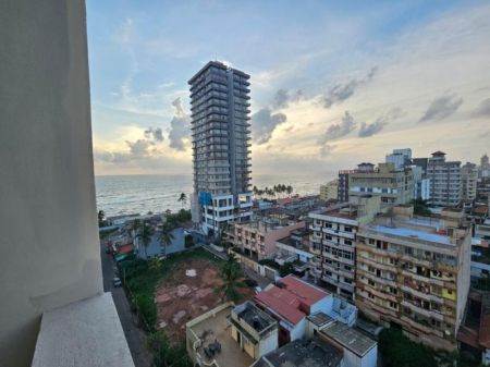 Exterior - Brand New Beach Apartment for Rent at Bambalapitiya, Colombo 04 / LKR 260,000 per month (EM018NV)