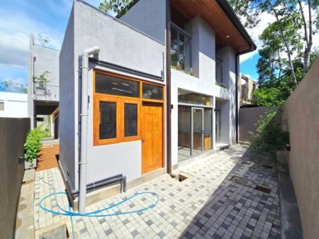 Exterior - Architecture Designed Super Luxury 3-Storey House for Sale in Horahena Road, Hokandara. 
