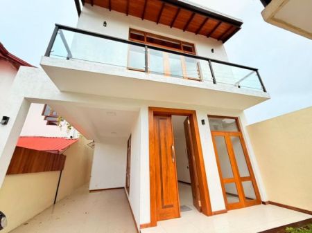 Exterior - Thalawathugoda Brand New Luxury House For Sale 