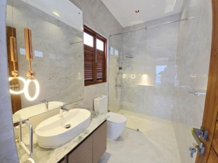 Bathroom - Architecture Designed Super Luxury Fully Furnished 3 Story House For Sale In Battaramulla. 