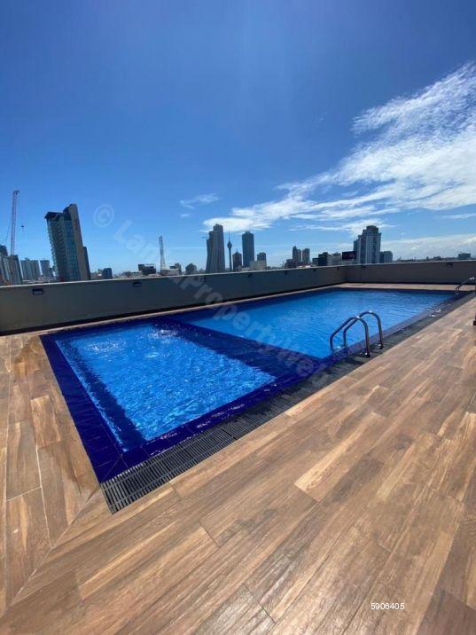 Pool - Apartment for sale in Colombo 3