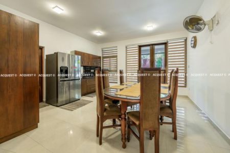 Dining room - House for Sale - Nawala | LKR 300,000,000