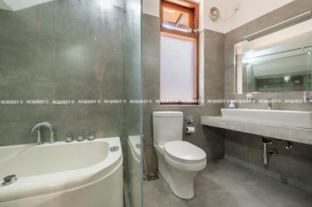 Bathroom - House for Sale - Nawala | LKR 300,000,000