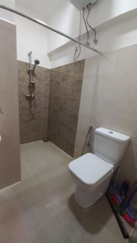 Bathroom - Fully furnished Apartment for Sale in Thalawathugoda