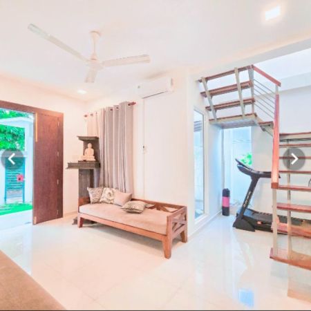 Living Room - 33 M | Polgasowita | 2 Story house for sale in Piliyandala