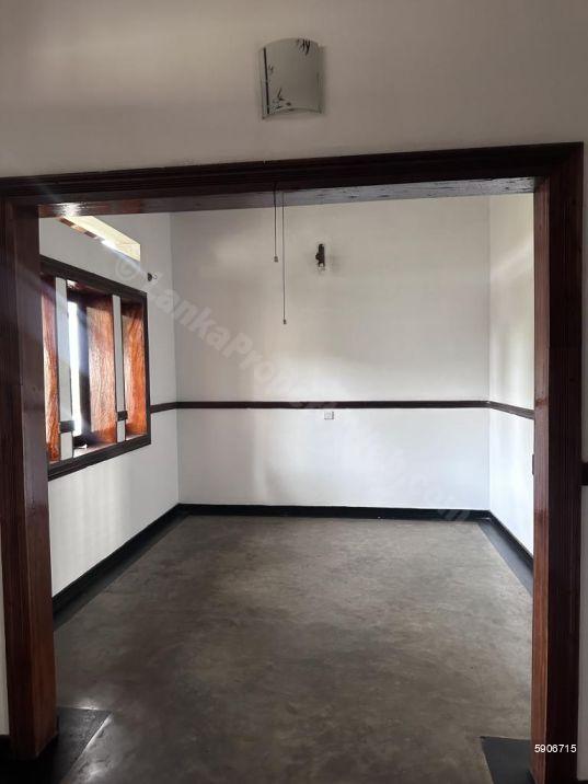 Bedroom - Upstair Bedroom 2 - House for rent in Pita Kotte