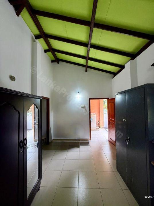 House for sale in Kottawa