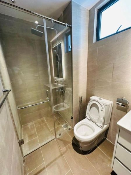 Bathroom - Luxury 2 Bedroom Apartment for rent in Trizen - Colombo 2
