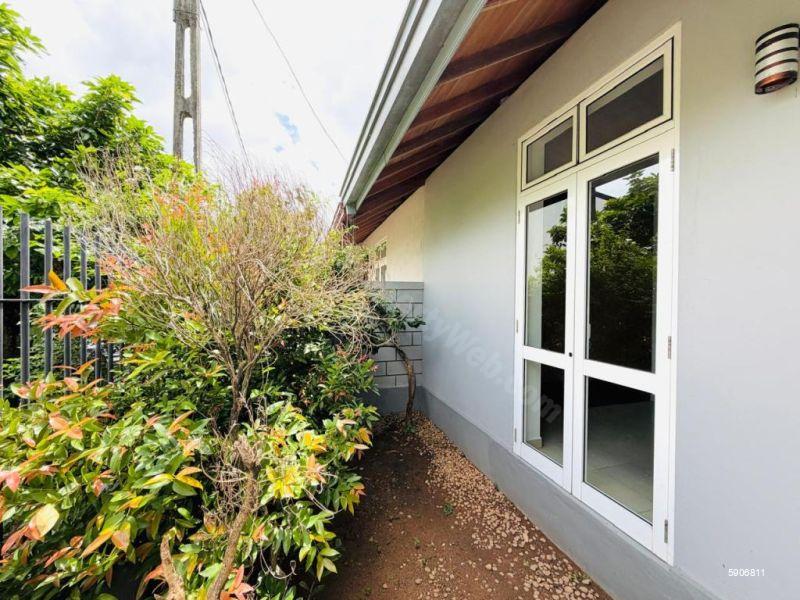 Exterior - House for sale in Madiwela