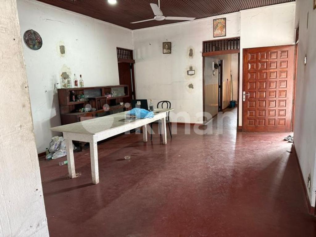 Commercial for rent in Colombo 8