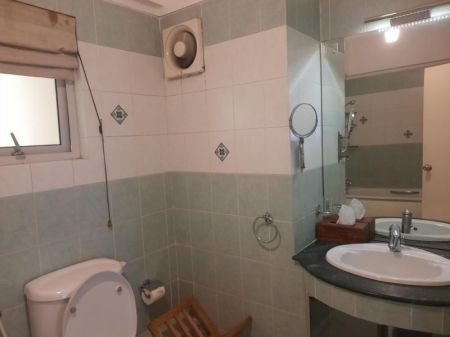 Bathroom - 03 Bedrooms Apartment For Rent In Colombo 7 In Cinnamon Garden Residencies 