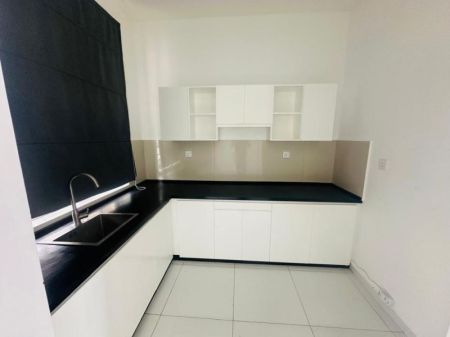 Kitchen - (KAR521) 3BR Brand New Apartment for Rent in Gampaha