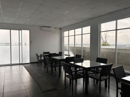 Dining room - Luxury Apartment for Rent – Zion by Access Residencies, Thalawathugoda (LKR 210,000 Per Month)