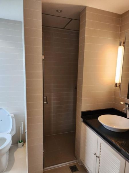 Bathroom - 2 Bedroom Apartment For Rent in Colombo 5- PDA323