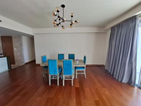Dining room - Shangri-La Apartment For Rent in Colombo 2 - PDA276