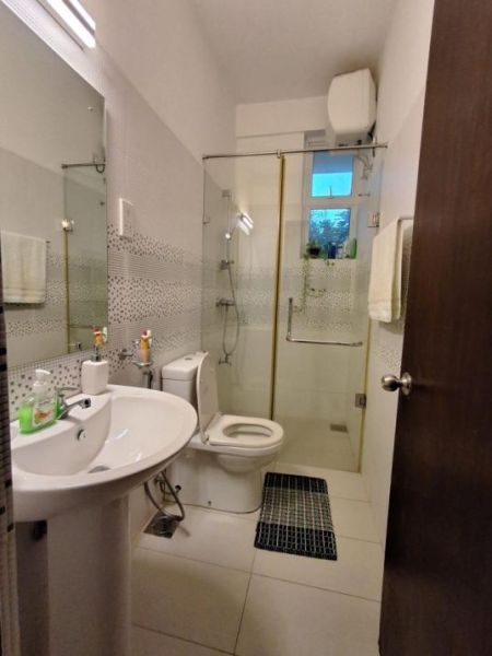 Bathroom - 3BR Apartment for Sale in Rajagiriya- PDA359