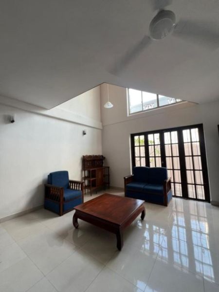 Living Room - 5 Bedroom House for Rent in Rajagiriya, Royal Garden | LKR 460,000 (EM099VW)