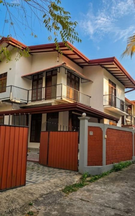 Exterior - 5 Bedroom House for Sale - Athurugiya | LKR 42,000,000 (EM669)